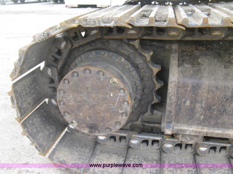 image for item J2815 2003 John Deere 270C LC excavator