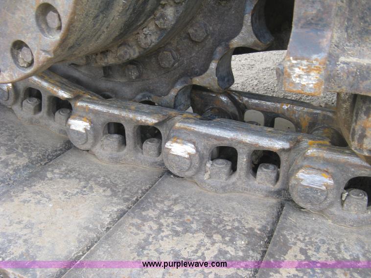 image for item J2815 2003 John Deere 270C LC excavator