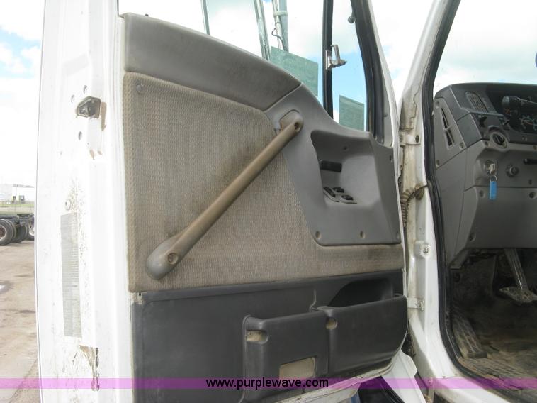 image for item J2816 2000 Sterling L9500 dump truck