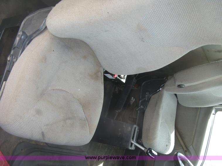 image for item J2816 2000 Sterling L9500 dump truck