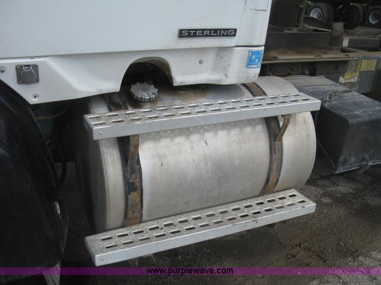 image for item J2816 2000 Sterling L9500 dump truck