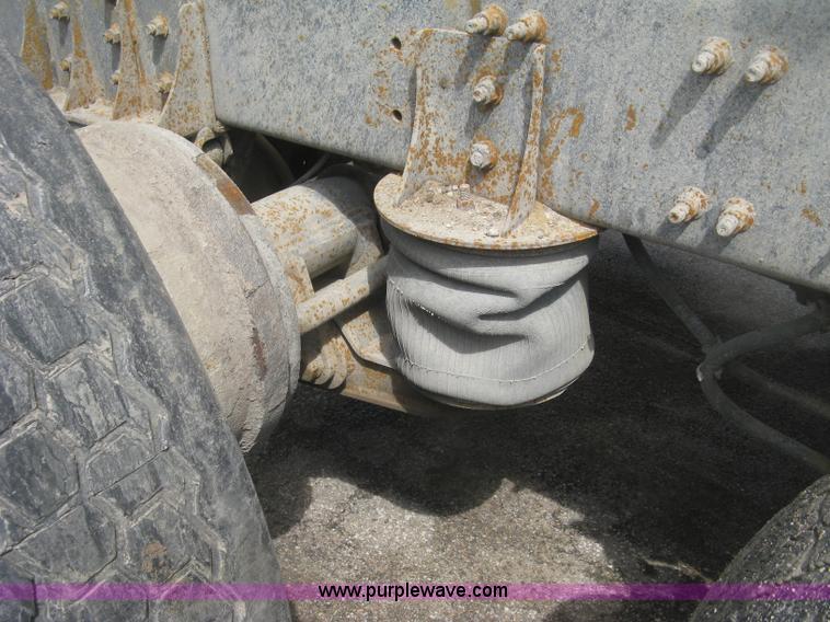 image for item J2816 2000 Sterling L9500 dump truck