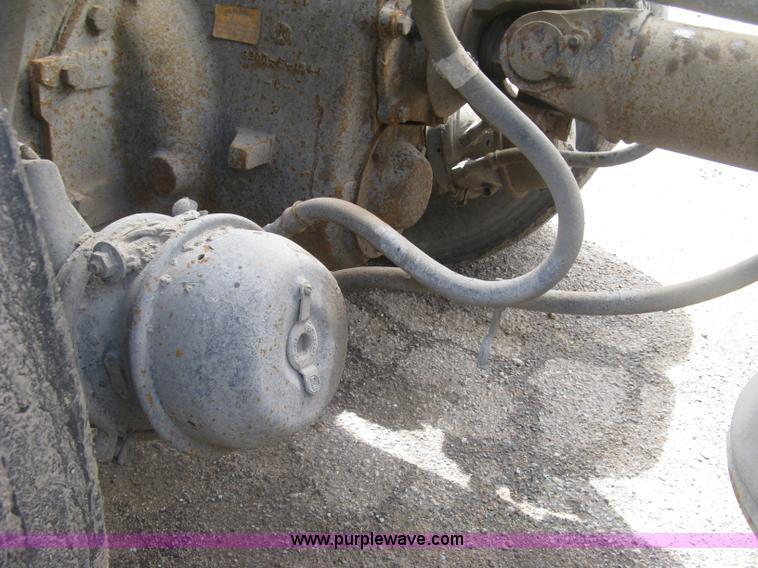 image for item J2816 2000 Sterling L9500 dump truck