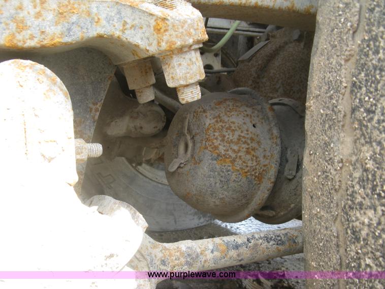 image for item J2816 2000 Sterling L9500 dump truck