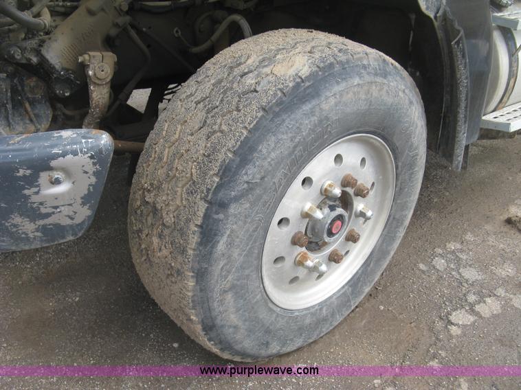 image for item J2816 2000 Sterling L9500 dump truck