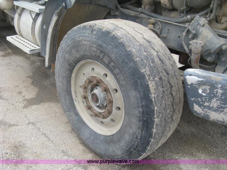 image for item J2816 2000 Sterling L9500 dump truck