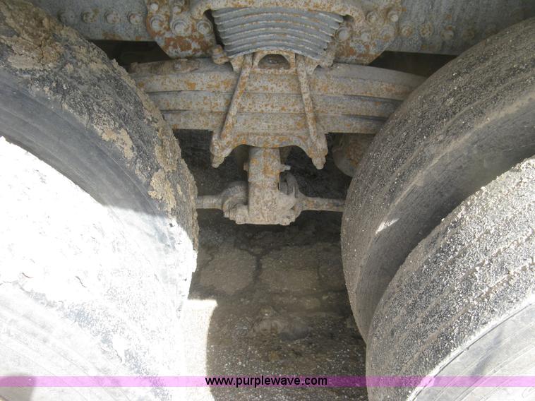 image for item J2816 2000 Sterling L9500 dump truck