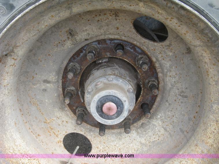 image for item J2816 2000 Sterling L9500 dump truck