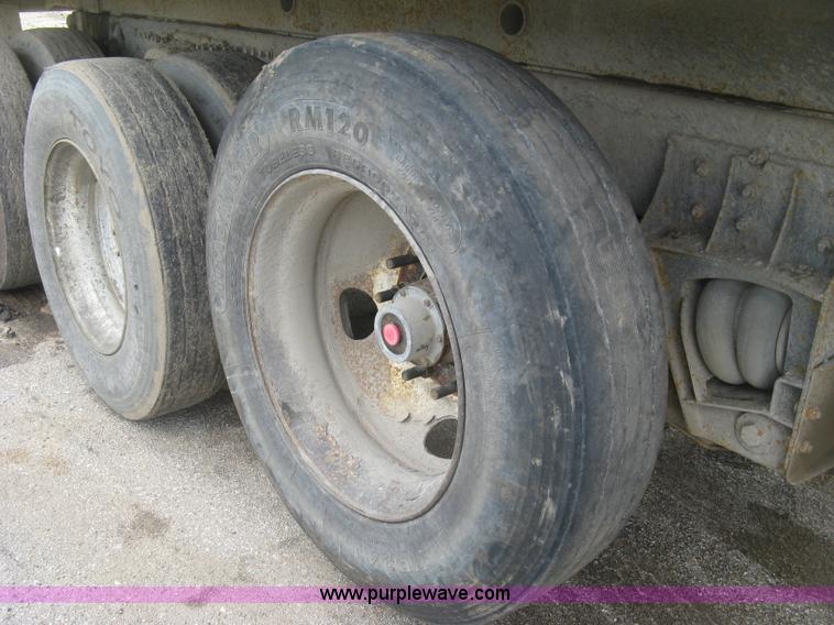 image for item J2816 2000 Sterling L9500 dump truck