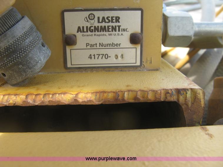 image for item J2817 2001 John Deere 772CH motor grader