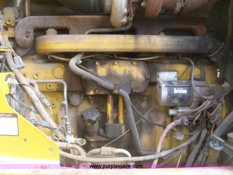 image for item J2817 2001 John Deere 772CH motor grader