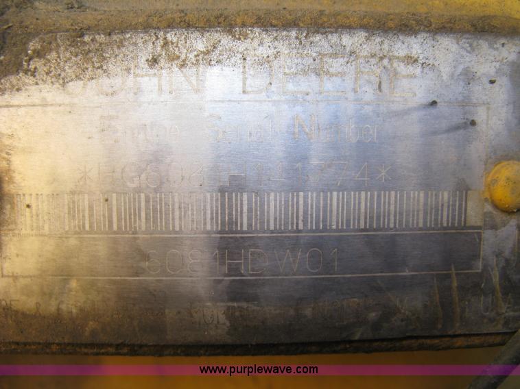 image for item J2817 2001 John Deere 772CH motor grader