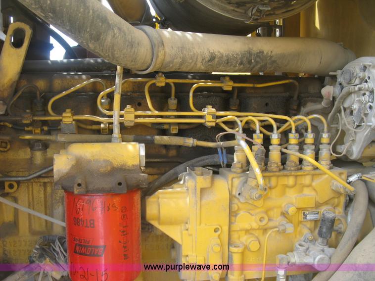 image for item J2817 2001 John Deere 772CH motor grader
