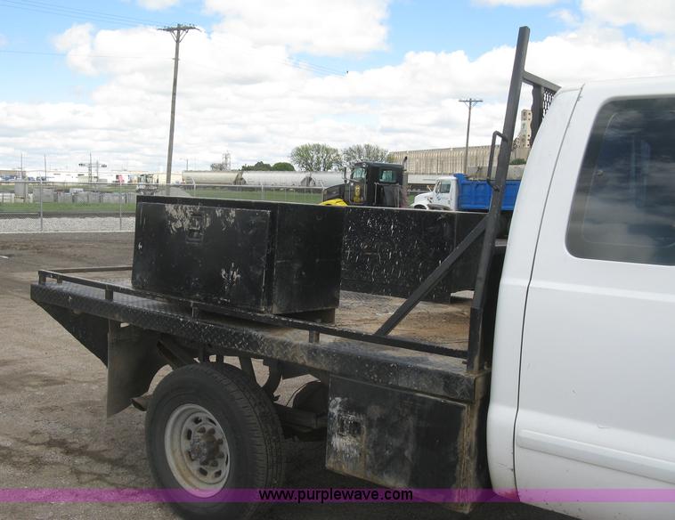image for item J2818 2001 Ford F250 Super Duty XL SuperCab pickup truck