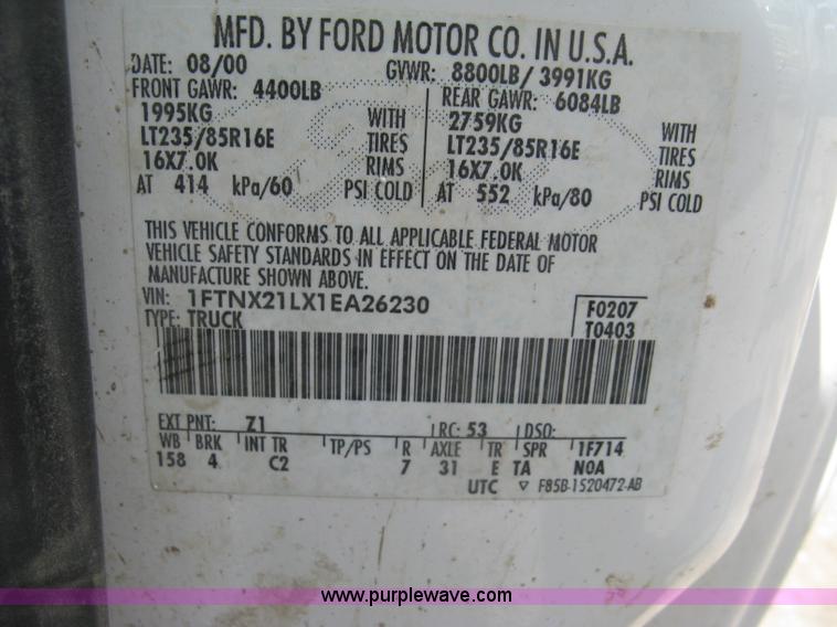 image for item J2818 2001 Ford F250 Super Duty XL SuperCab pickup truck