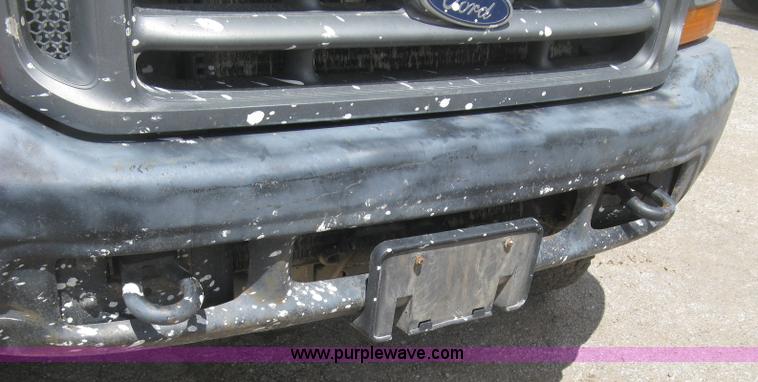 image for item J2818 2001 Ford F250 Super Duty XL SuperCab pickup truck