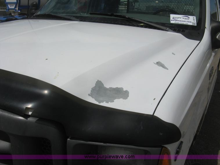 image for item J2818 2001 Ford F250 Super Duty XL SuperCab pickup truck