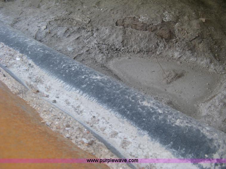 image for item J2904 2004 Elgin Eagle Series F street sweeper