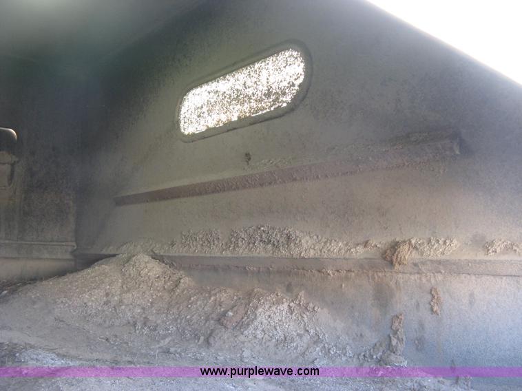 image for item J2904 2004 Elgin Eagle Series F street sweeper