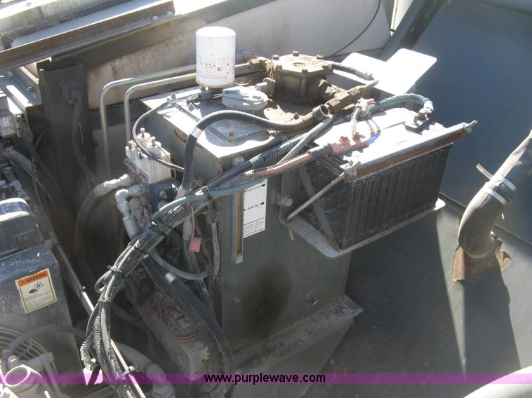 image for item J2904 2004 Elgin Eagle Series F street sweeper