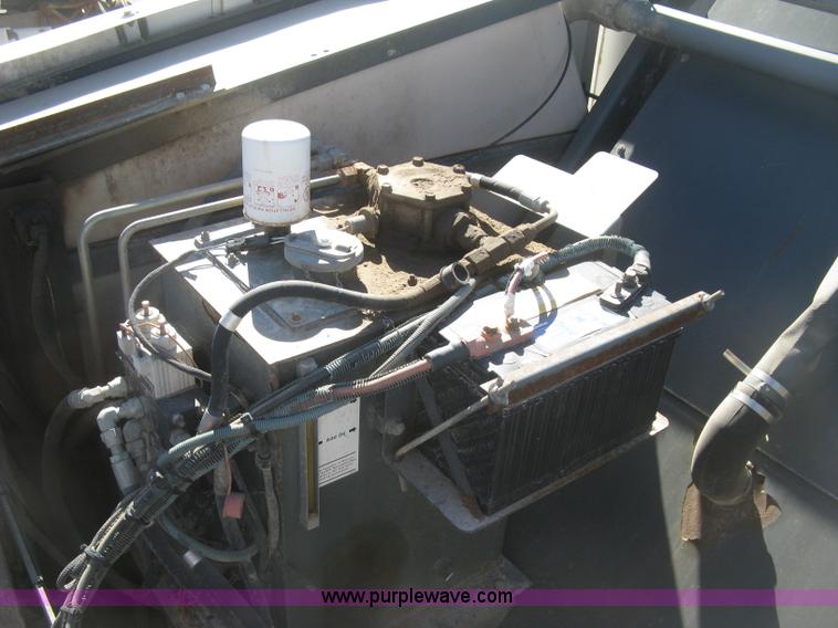 image for item J2904 2004 Elgin Eagle Series F street sweeper