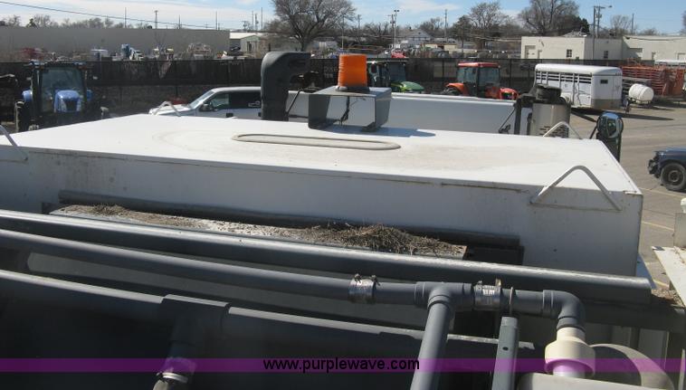 image for item J2904 2004 Elgin Eagle Series F street sweeper