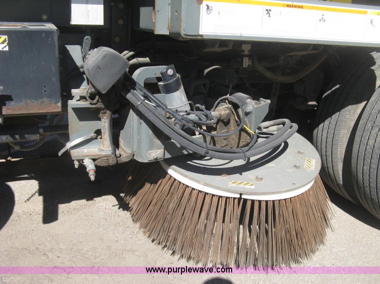 image for item J2904 2004 Elgin Eagle Series F street sweeper