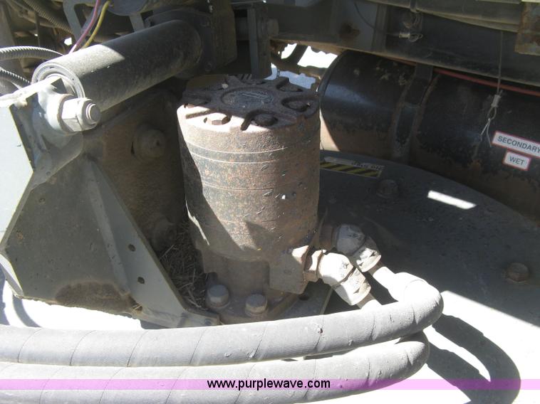 image for item J2904 2004 Elgin Eagle Series F street sweeper