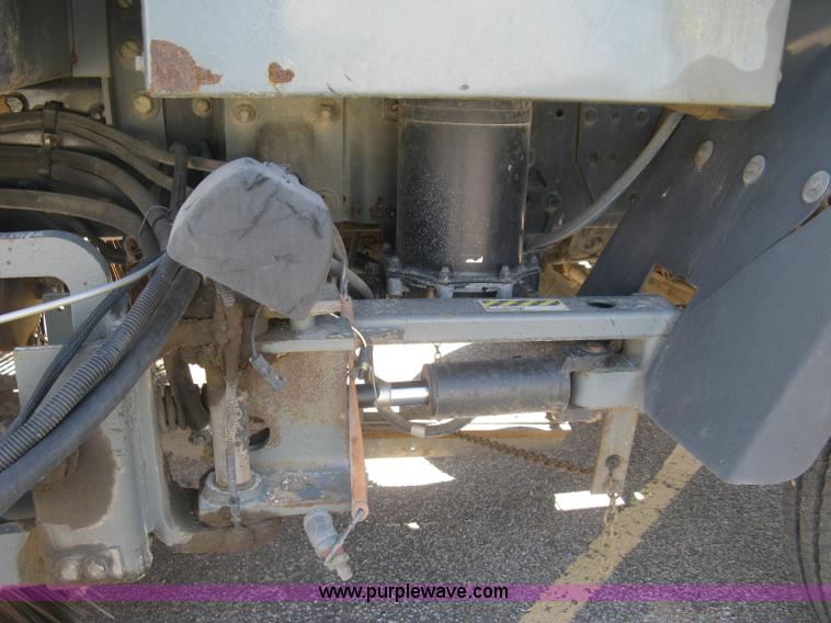 image for item J2904 2004 Elgin Eagle Series F street sweeper