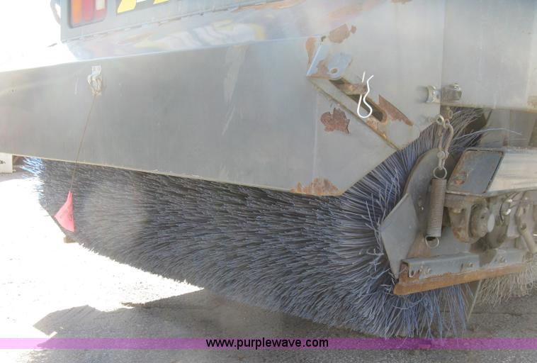 image for item J2904 2004 Elgin Eagle Series F street sweeper