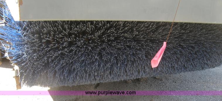 image for item J2904 2004 Elgin Eagle Series F street sweeper