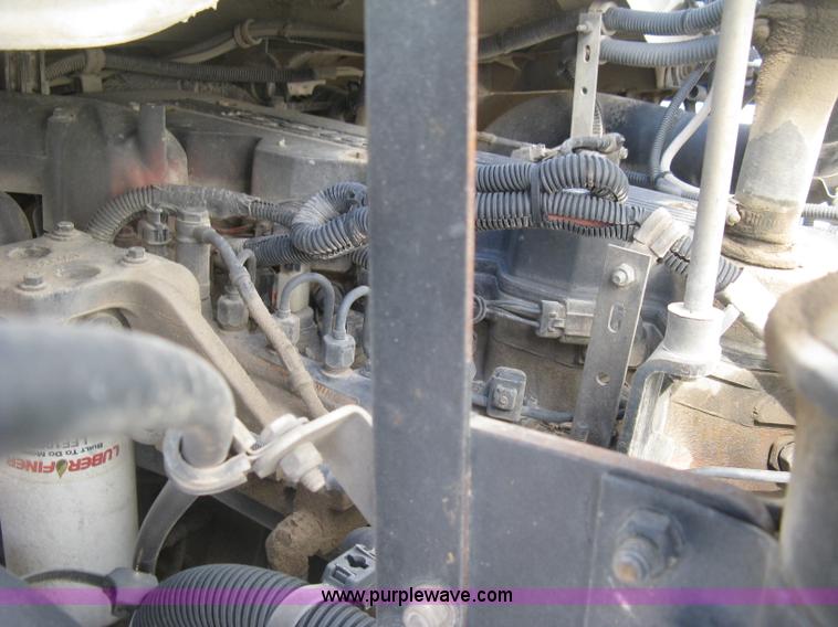 image for item J2904 2004 Elgin Eagle Series F street sweeper