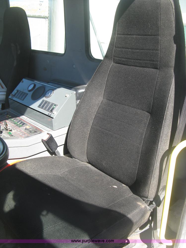 image for item J2904 2004 Elgin Eagle Series F street sweeper