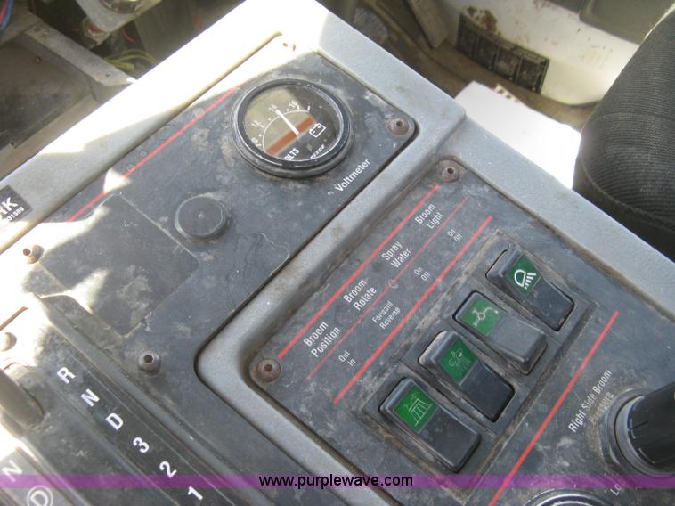 image for item J2904 2004 Elgin Eagle Series F street sweeper