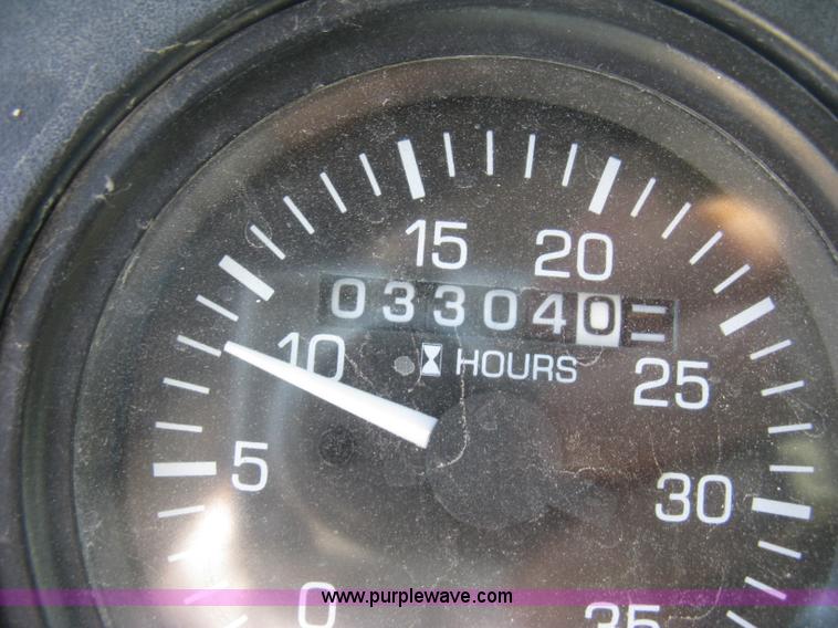 image for item J2904 2004 Elgin Eagle Series F street sweeper