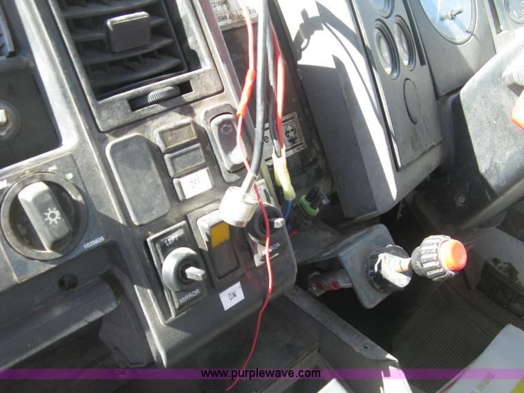 image for item J2904 2004 Elgin Eagle Series F street sweeper