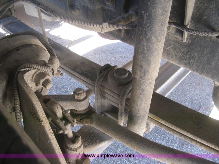 image for item J2904 2004 Elgin Eagle Series F street sweeper