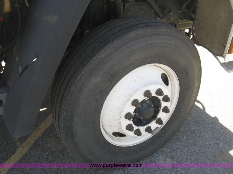 image for item J2904 2004 Elgin Eagle Series F street sweeper