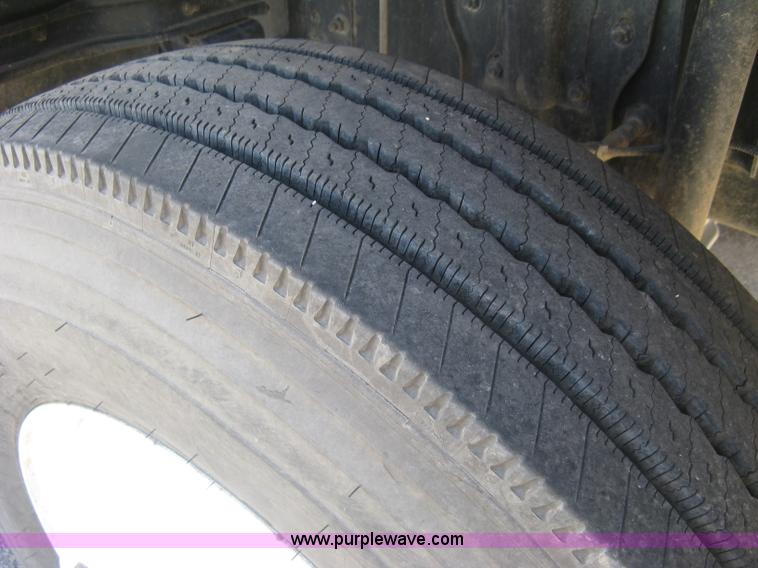 image for item J2904 2004 Elgin Eagle Series F street sweeper