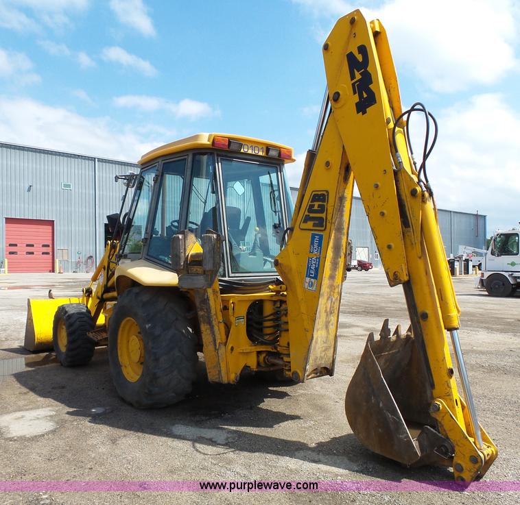 image for item J4138 JCB 214 backhoe