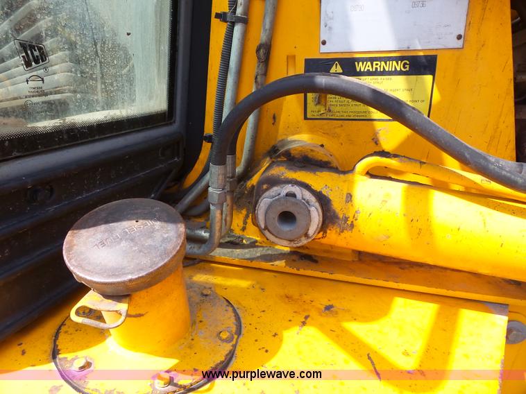image for item J4138 JCB 214 backhoe