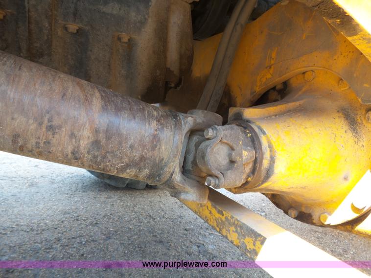 image for item J4138 JCB 214 backhoe