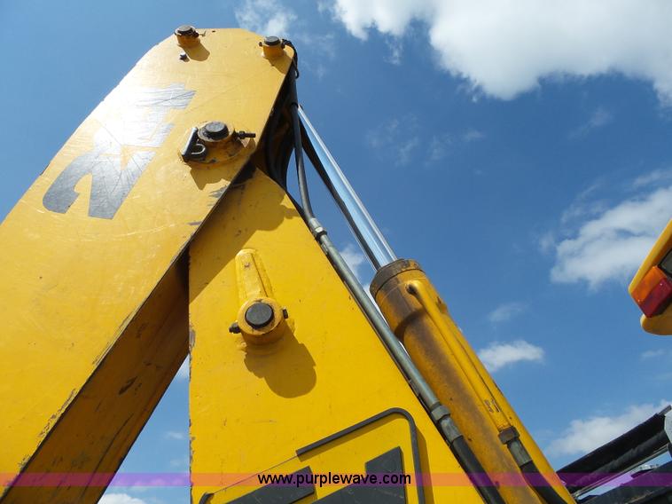 image for item J4138 JCB 214 backhoe