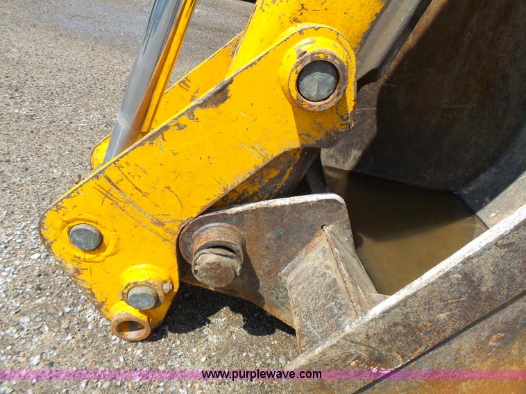 image for item J4138 JCB 214 backhoe