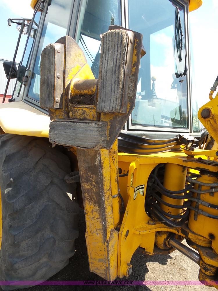 image for item J4138 JCB 214 backhoe