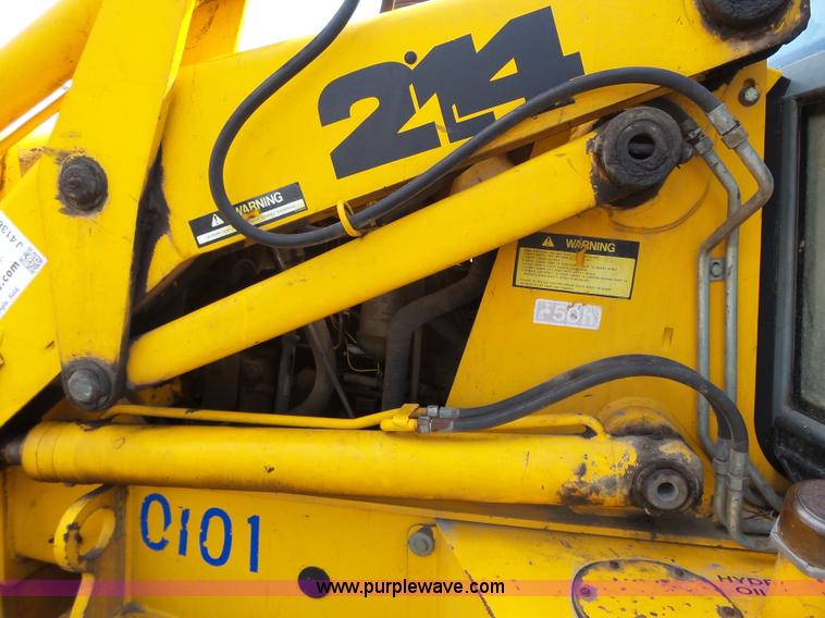 image for item J4138 JCB 214 backhoe