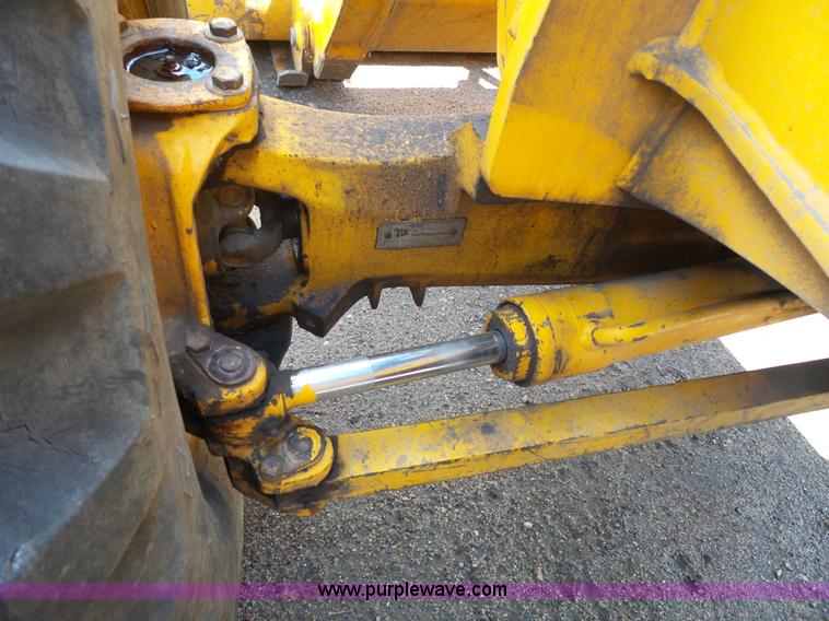 image for item J4138 JCB 214 backhoe