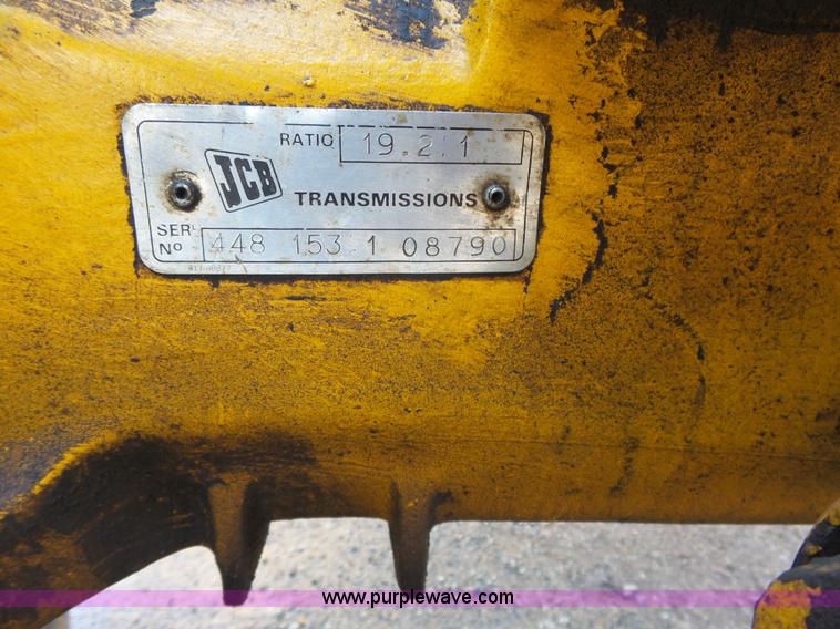 image for item J4138 JCB 214 backhoe