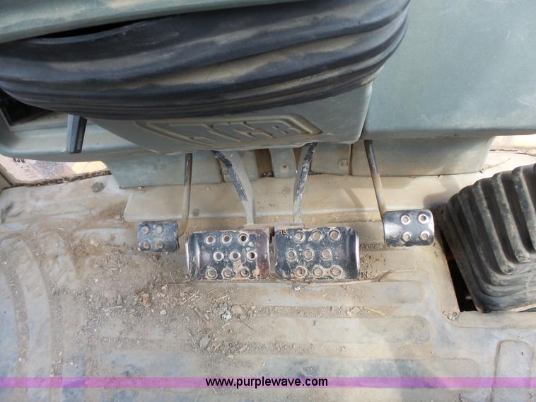 image for item J4138 JCB 214 backhoe