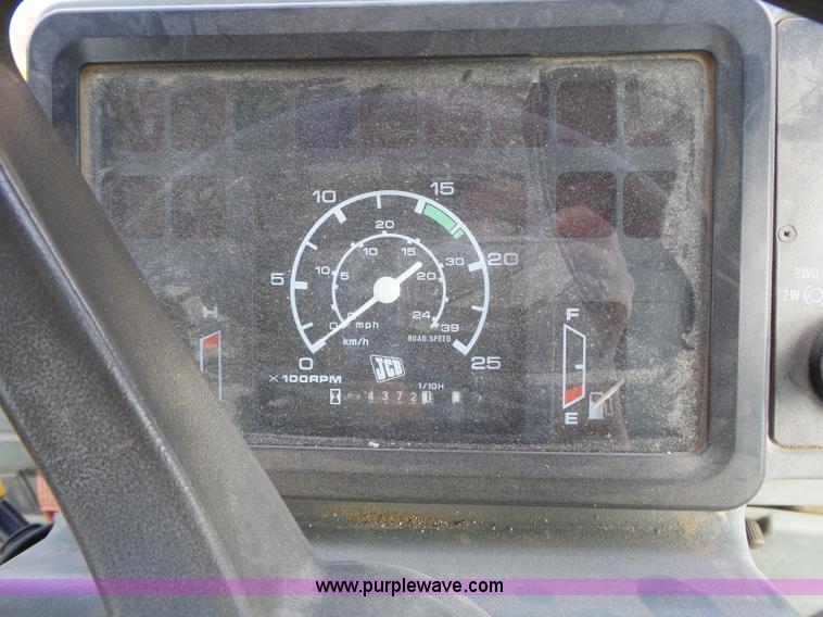 image for item J4138 JCB 214 backhoe